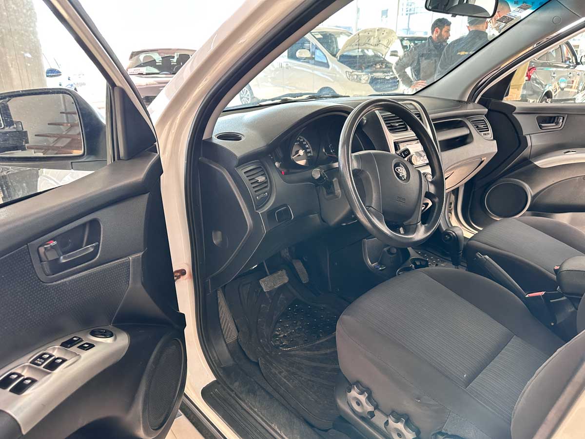 KIA SPORTAGE AT 5PTS 2010