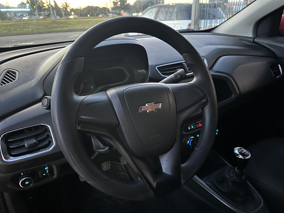CHEVROLET ONIX LTZ 1.4 MT 5PTS 2014