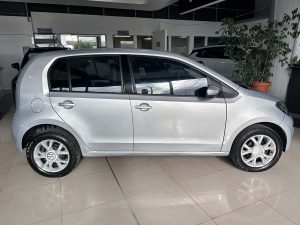 VOLKSWAGEN HIGH UP 1.0 FULL 2017