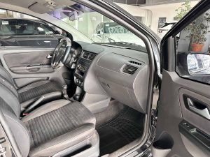 VOLKSWAGEN CROSSFOX 1.6 FULL 5PTS 2011
