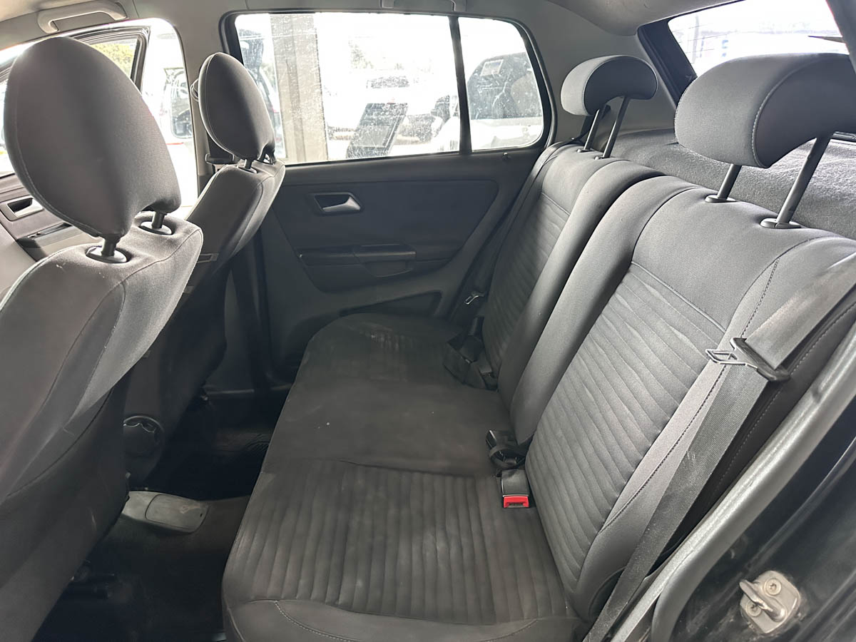 VOLKSWAGEN CROSSFOX 1.6 FULL 5PTS 2011