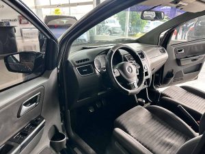 VOLKSWAGEN CROSSFOX 1.6 FULL 5PTS 2011