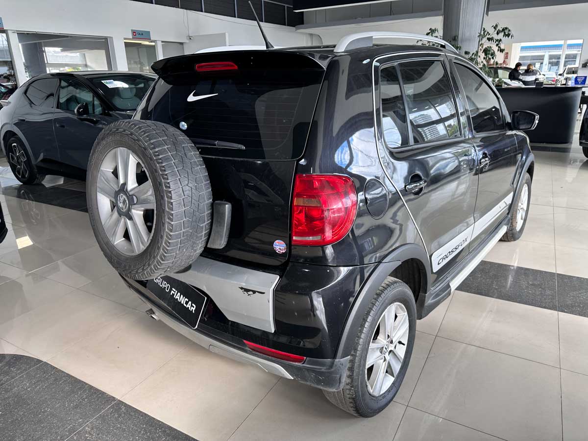 VOLKSWAGEN CROSSFOX 1.6 FULL 5PTS 2011