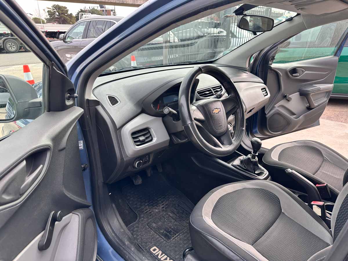 CHEVROLET ONIX LT 1.4 MT 5PTS 2014
