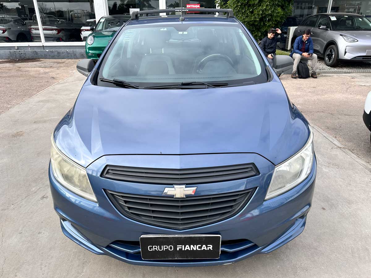 CHEVROLET ONIX LT 1.4 MT 5PTS 2014