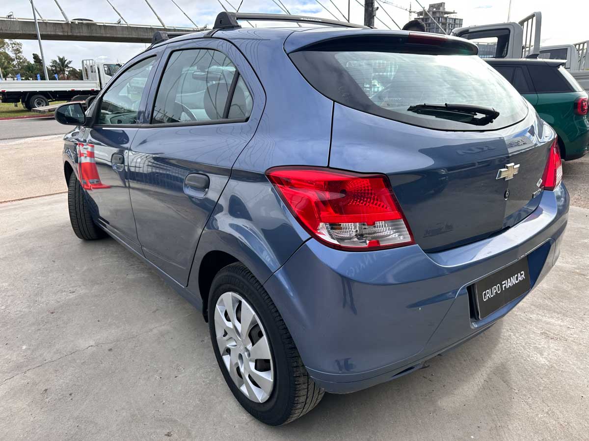 CHEVROLET ONIX LT 1.4 MT 5PTS 2014