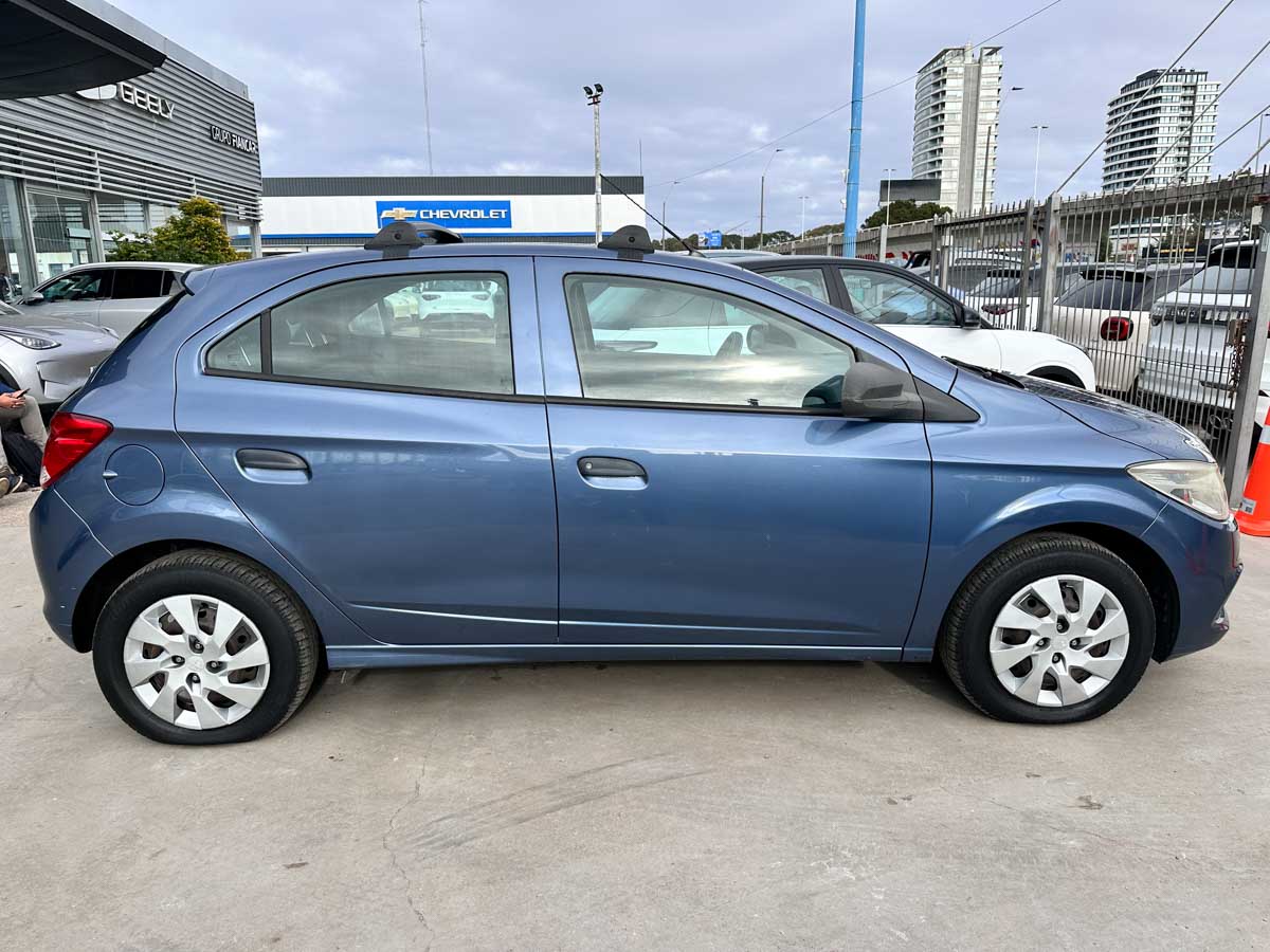 CHEVROLET ONIX LT 1.4 MT 5PTS 2014