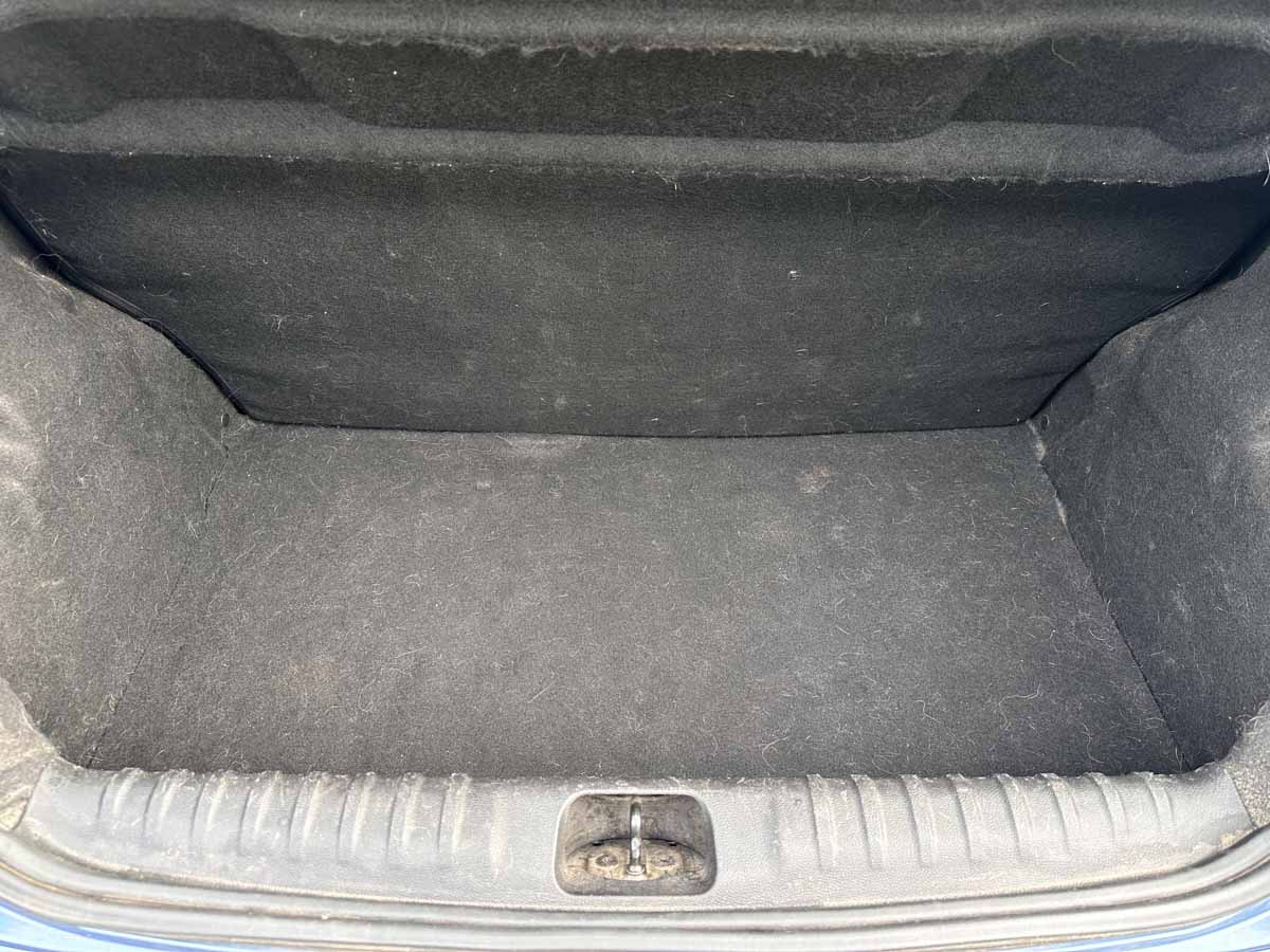 CHEVROLET ONIX LT 1.4 MT 5PTS 2014