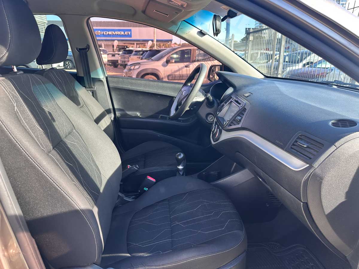 KIA PICANTO EX MT FULL 5PTS 2016