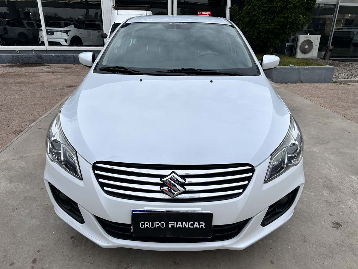 SUZUKI CIAZ GLX 1.4 MT EXTRA FULL 4PTS 2015