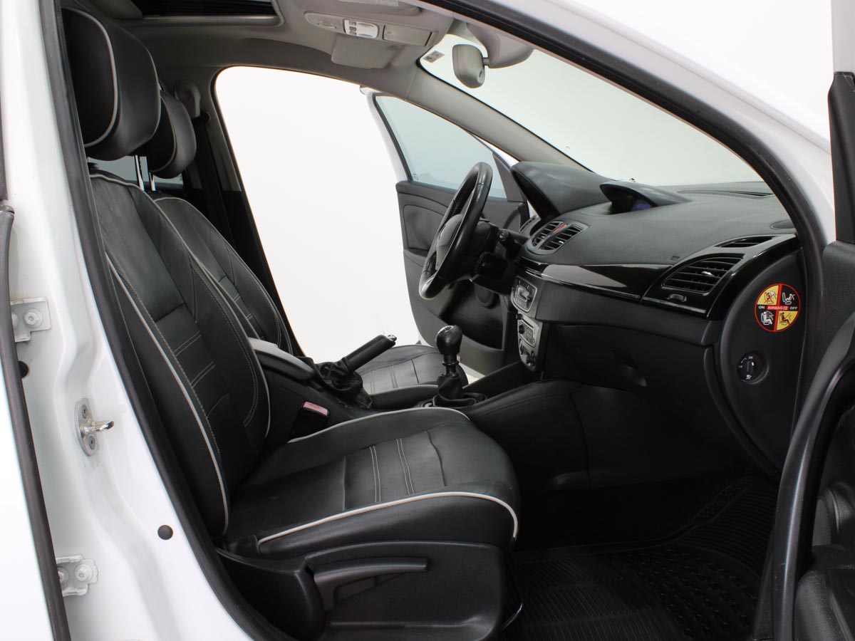 RENAULT MEGANE III PRIVILEGE 2.0 MT 2014