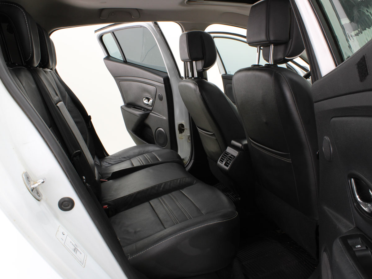 RENAULT MEGANE III PRIVILEGE 2.0 MT 2014