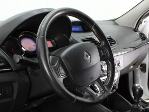 RENAULT MEGANE III PRIVILEGE 2.0 MT 2014