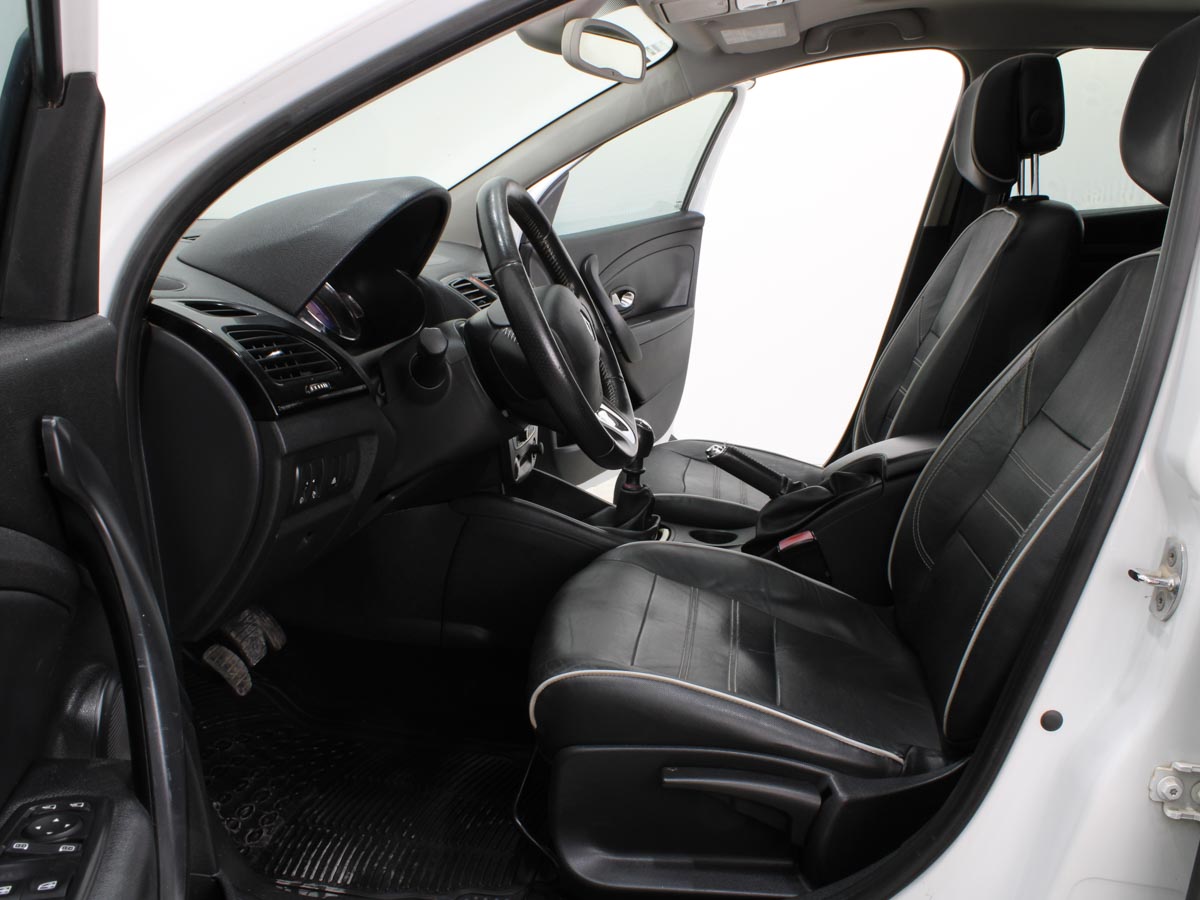 RENAULT MEGANE III PRIVILEGE 2.0 MT 2014