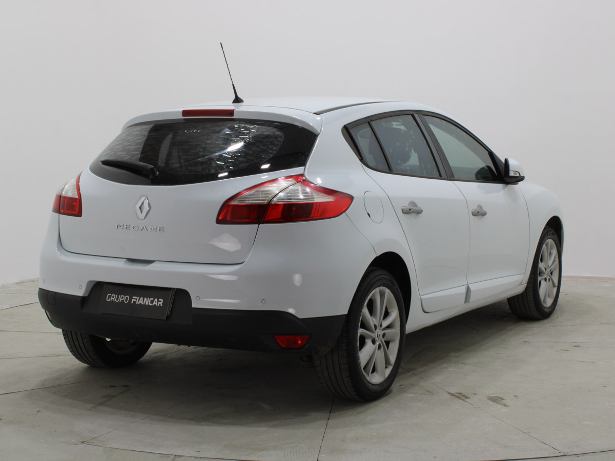 RENAULT MEGANE III PRIVILEGE 2.0 MT 2014