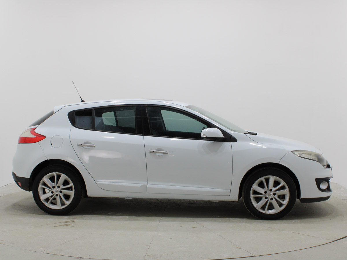 RENAULT MEGANE III PRIVILEGE 2.0 MT 2014