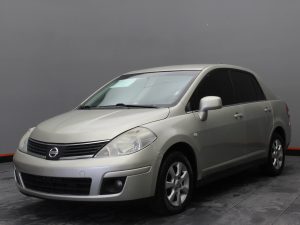 NISSAN TIIDA 2008
