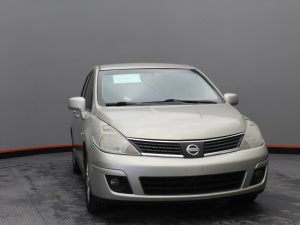 NISSAN TIIDA 2008