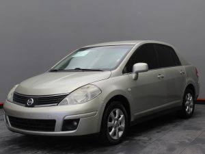 NISSAN TIIDA 2008