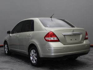 NISSAN TIIDA 2008