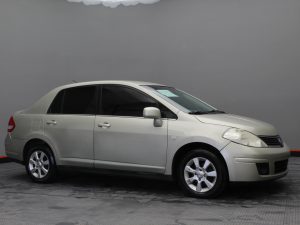 NISSAN TIIDA 2008