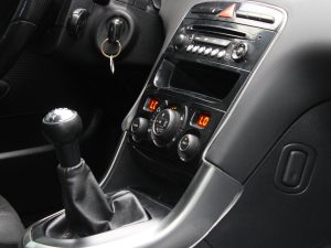 PEUGEOT 308 ACTIVE 2013