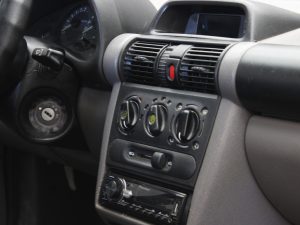 CHEVROLET CORSA 2011