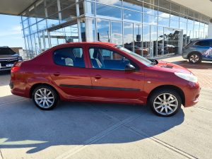 PEUGEOT 207 COMPACT 2010