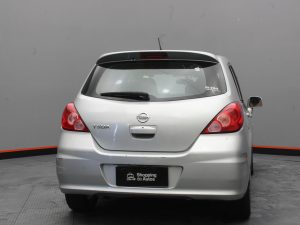 NISSAN TIIDA 2011
