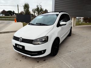 VOLKSWAGEN SURAN 2012