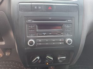 VOLKSWAGEN SURAN 2012