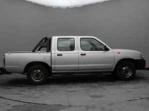 NISSAN FRONTIER 2013