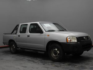 NISSAN FRONTIER 2013