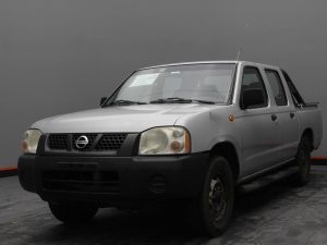 NISSAN FRONTIER 2013