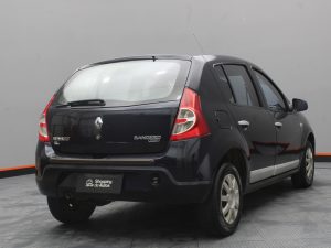 RENAULT SANDERO 2011