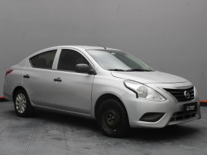 NISSAN VERSA AT 2023