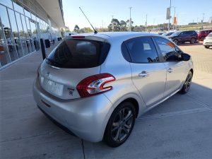 PEUGEOT 208 ACTIVE 2014