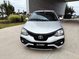 TOYOTA ETIOS XLS 2020