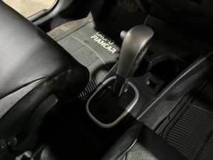 NISSAN TIIDA EXTRA FULL 1.8 AT 2013