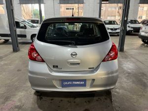 NISSAN TIIDA EXTRA FULL 1.8 AT 2013