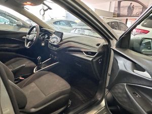 CHEVROLET ONIX HB 1.0 LT MT 2024