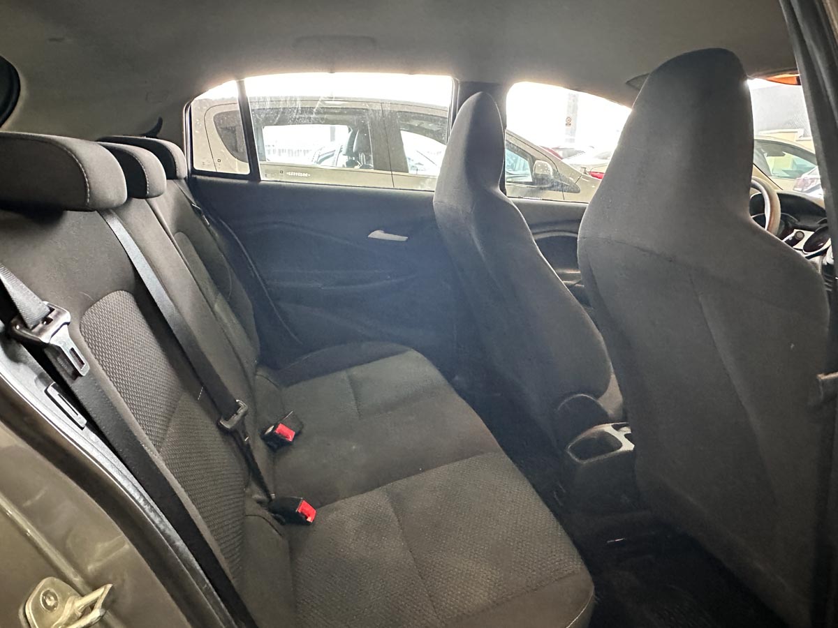 CHEVROLET ONIX HB 1.0 LT MT 2024