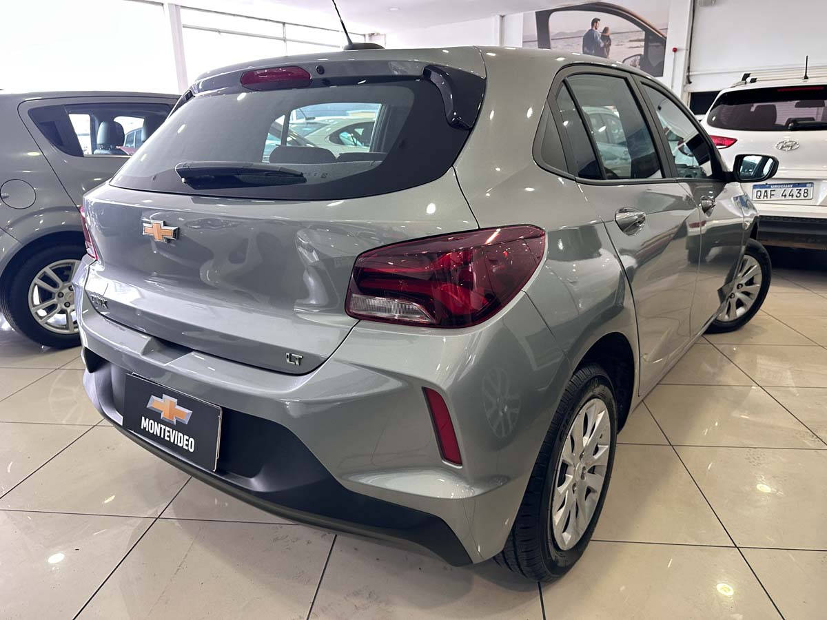 CHEVROLET ONIX HB 1.0 LT MT 2024