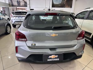 CHEVROLET ONIX HB 1.0 LT MT 2024