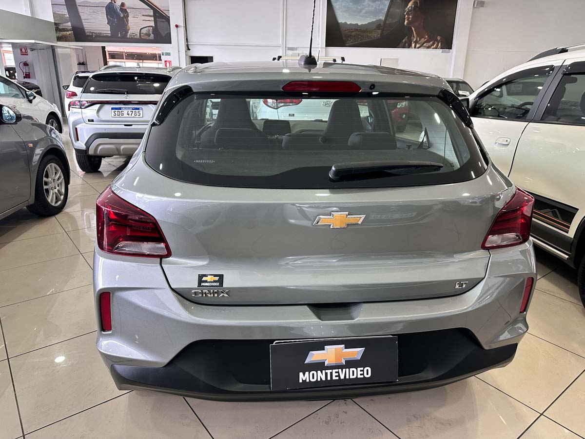 CHEVROLET ONIX HB 1.0 LT MT 2024