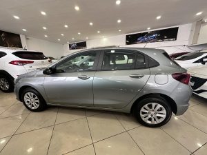 CHEVROLET ONIX HB 1.0 LT MT 2024