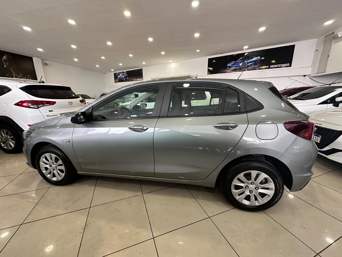 CHEVROLET ONIX HB 1.0 LT MT 2024