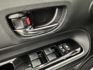 TOYOTA PRIUS C HIBRIDO 1.5 AT EXTRA FULL 2019