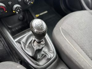 CHEVROLET ONIX JOY 1.0 FULL 2019