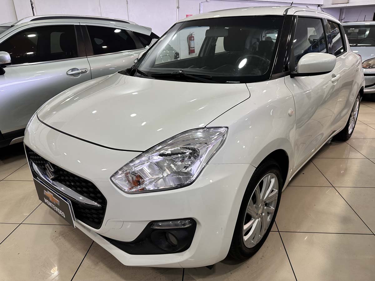 SUZUKI SWIFT GL HYBRID 1.2 EXTRA FULL 2023